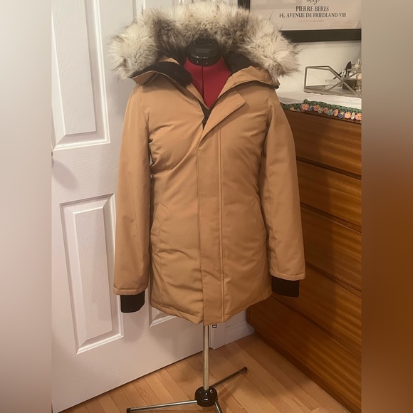 Aritzia TNA Haven Goose Down Parka in Gold/Tan - Picture 2 of 8